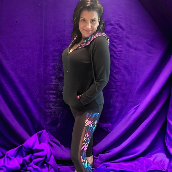 Shirley & Stone Audre Hoodie Neon Leopard Print - Picture 7 of 10